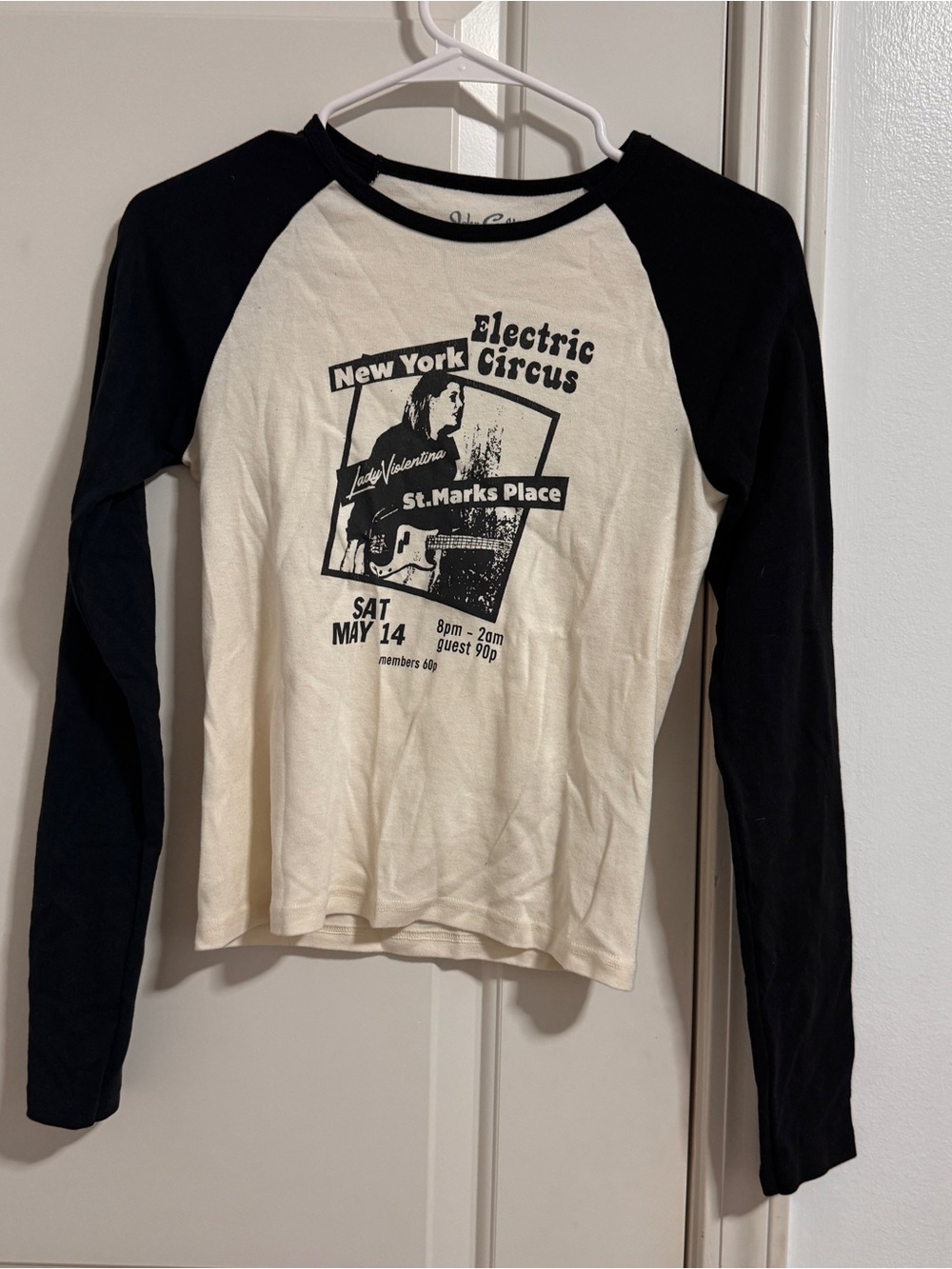 Brandy Melville Black & Cream New York Electric Circus Raglan Top